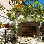 Apartment Sanja Near The Sea, Spacious And Green :)