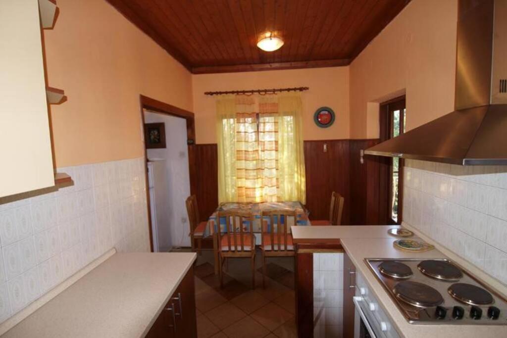 Appartamento Sanja Near The Sea, Spacious And :) Pola